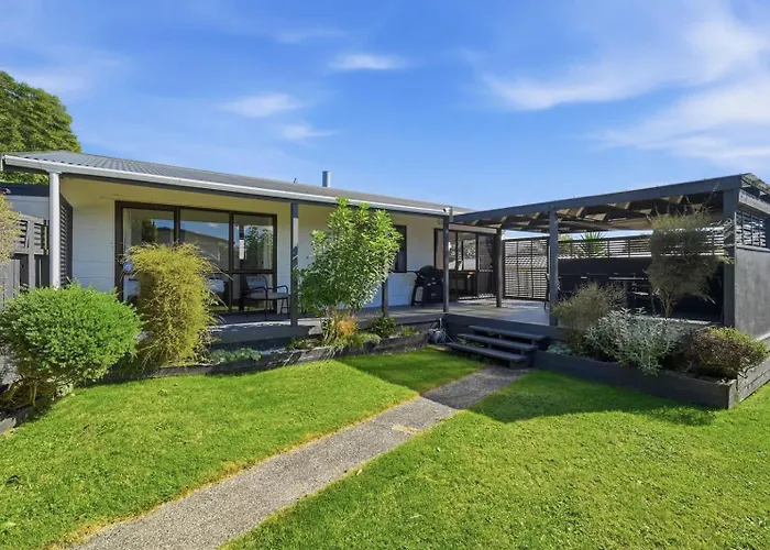 Retreat - Stylish 2br With Covered Deck * Rotorua